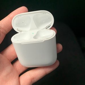 AirPods charging case without AirPods